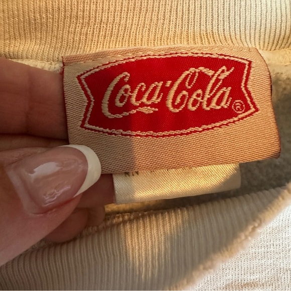 Vintage Coca-Cola Sweatshirt Retro Diner Girl Graphic Pullover Size Large - Picture 10 of 11